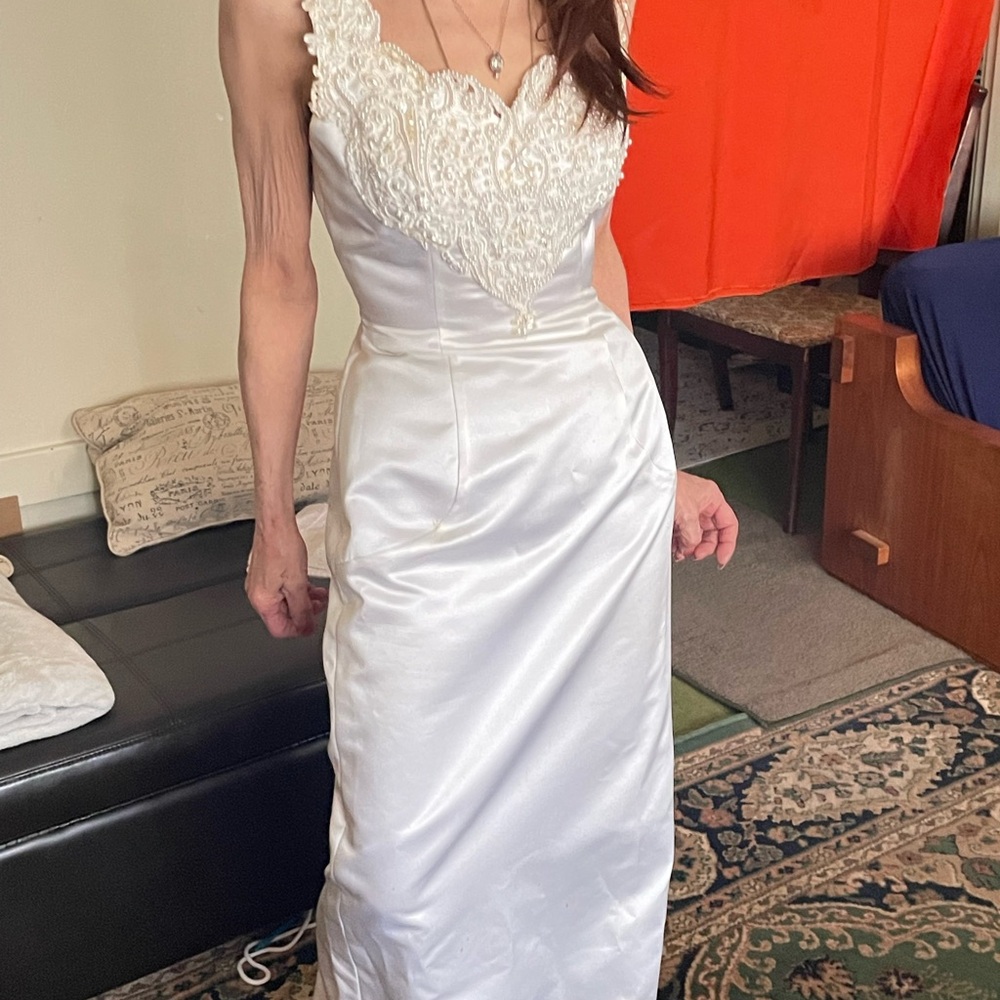 Elegant White Lace Dress